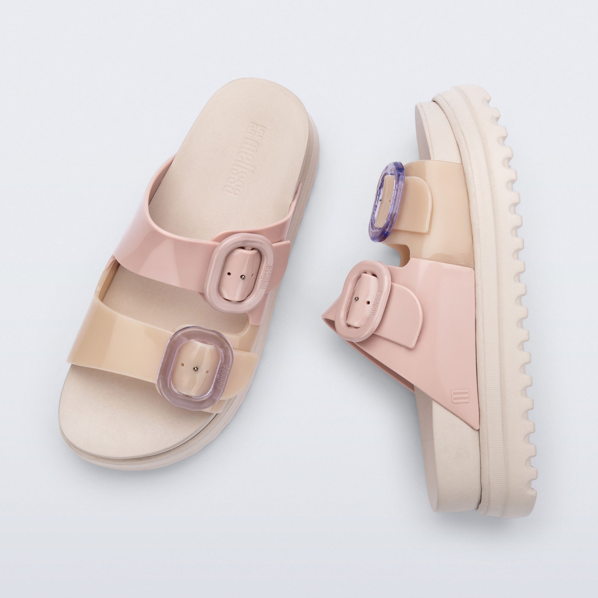 MELISSA COZY PLATFORM AD – Melissa TH