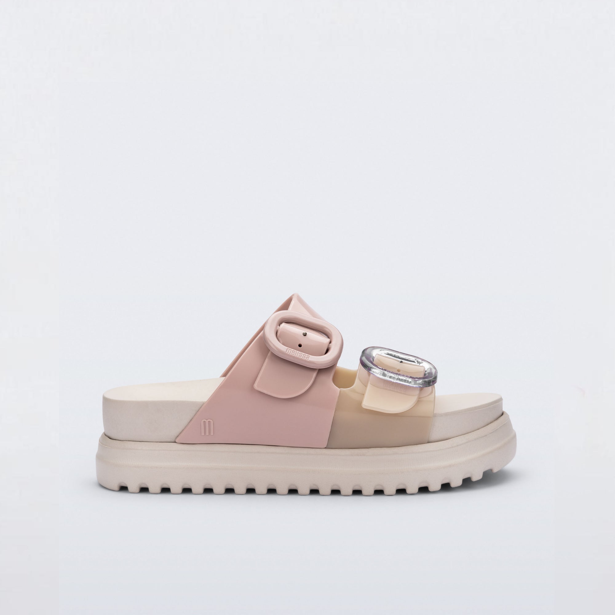 MELISSA COZY PLATFORM AD – Melissa TH